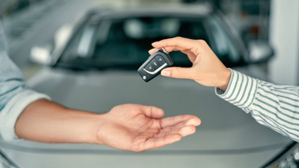 Tips for Drivers Rent a Car Avenis